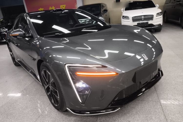 Used Avatr 06 2025 Max All-Electric Version