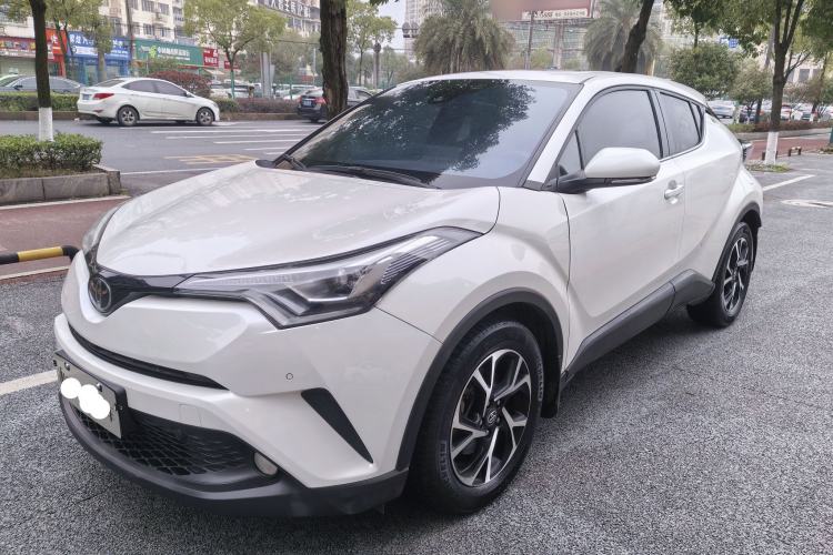 Used Toyota C-HR 2018 2.0L Luxury Sunroof Version China V Emission Standard