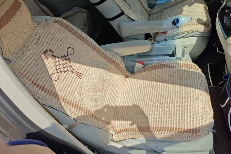 Used Buick GL8 2023 Land Executive Class Comfort Model