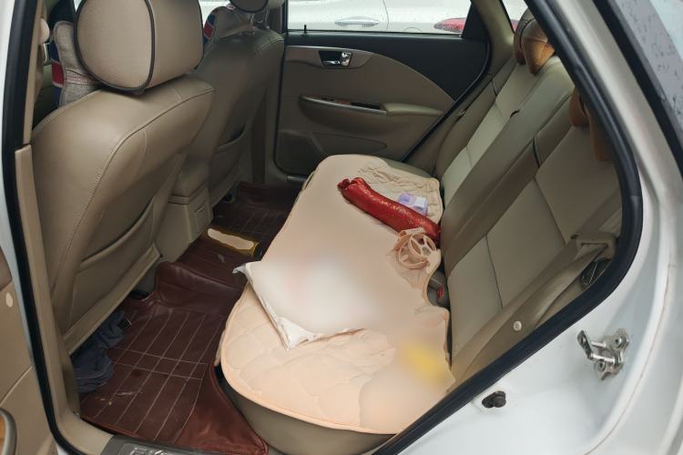 Used Buick Excelle 2015 1.5L Manual Luxury Model
