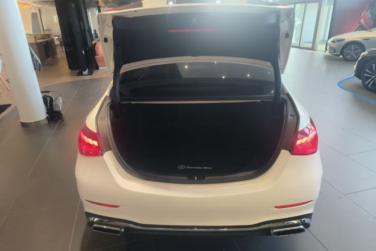 Used Mercedes-Benz C-Class 2025 Facelift C 260 L Sport Edition
