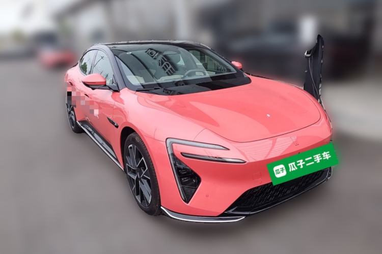 Used Avatr 06 2025 Pro Range-Extended Edition Front Right 45 Deg