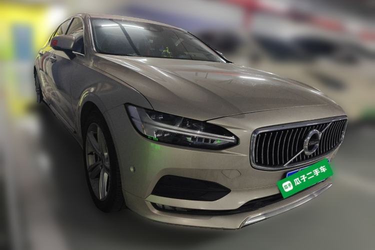 Used Volvo S90 2018 T4 Zhiyuan Edition
