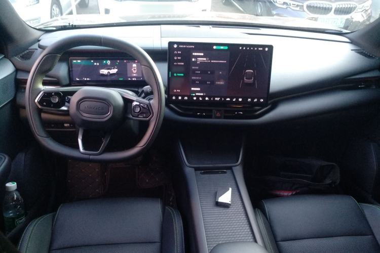 Used Lynk & Co 06 EM-P 2025 EM-P 126 Long-Range Halo