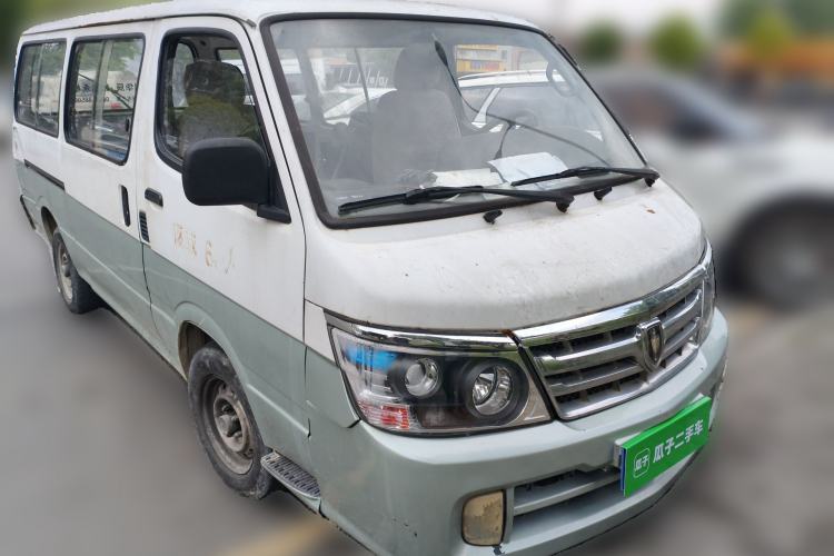 Used Jinbei Hiace 2014 2.0L 5th-Gen Power King Comfort Version V19