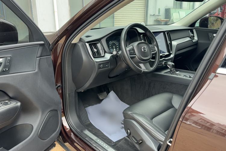 Used Volvo XC60 2018 T5 4x4 Zhiyi Edition Driver Seat