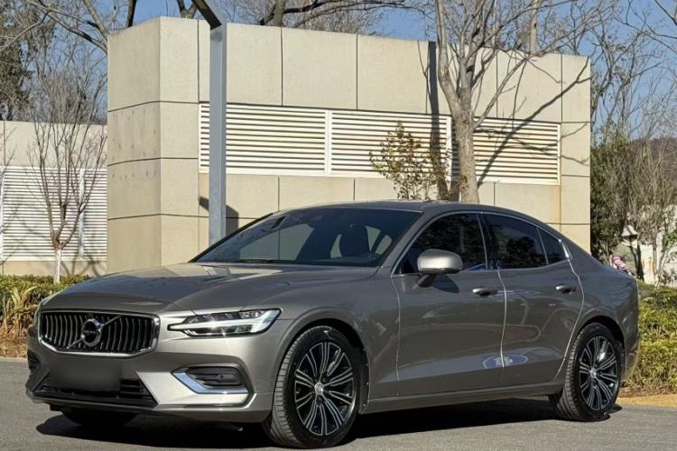 Used Volvo S60 2021 T4 Zhiyuan Luxury Edition