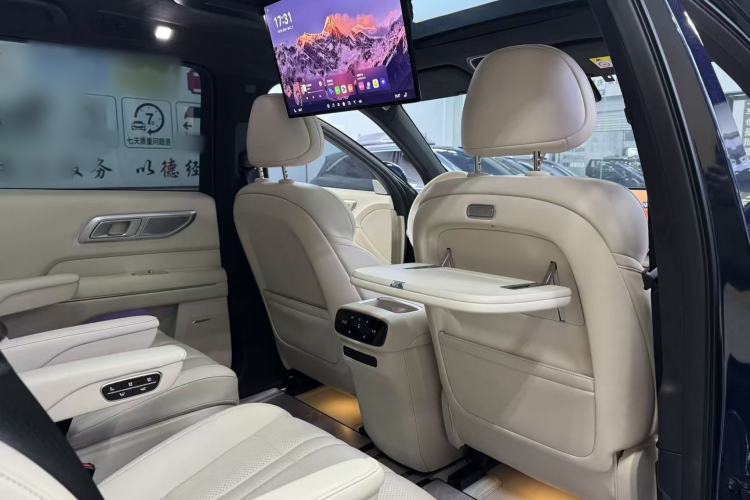 Used Deepal S09 2025 Four-Wheel Drive Ultra+ Custom Edition
