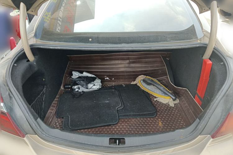 Used Buick Regal 2015 1.6T Leading Technology Model Trunk