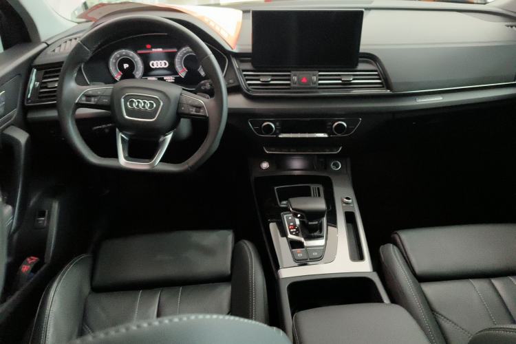 Used Audi Q5L 2023 40T Fashionable and Dynamic Edition
