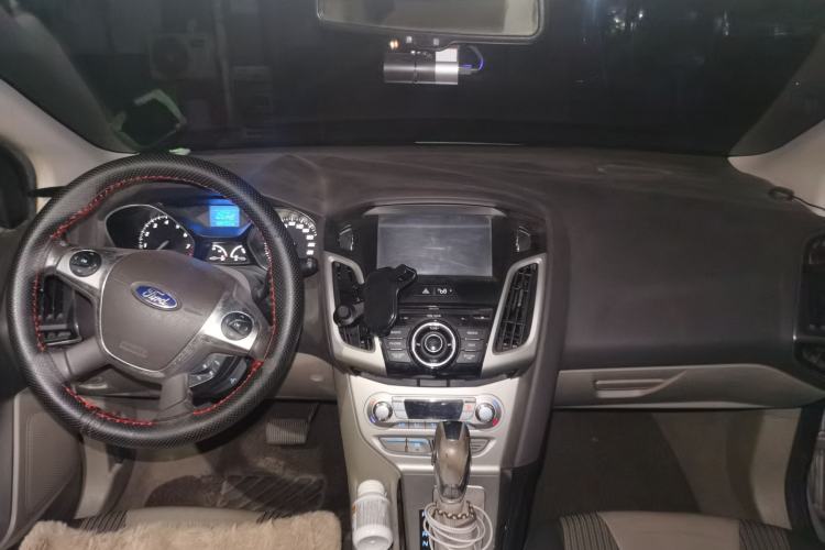 Used Ford Focus 2012 Hatchback 1.6L Automatic Fashion Edition
