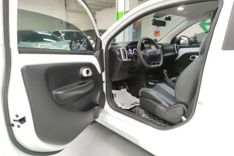 Used Roewe Clever 2022 311km QiQi BoBo Edition Driver Seat