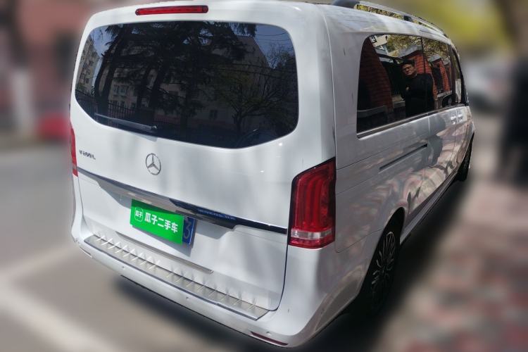 Used Mercedes-Benz V-Class 2017 V 260 L Prestige Extended Edition Rear Right 45 Deg