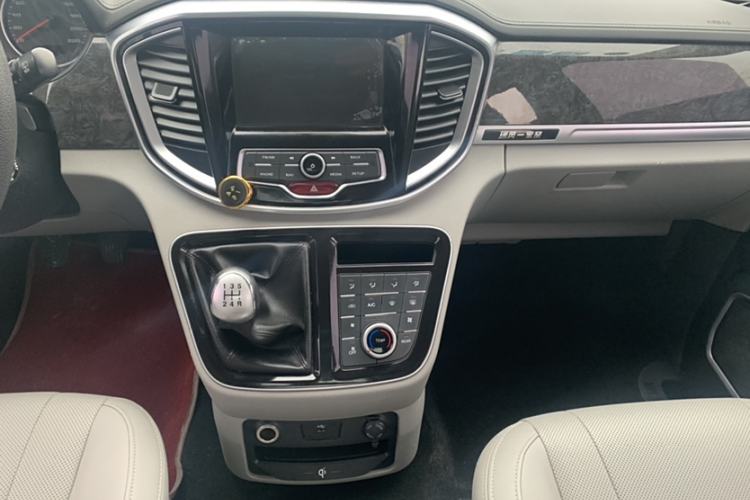 Used JAC Refine M4 2016 2.0L Manual Luxury Smart Version