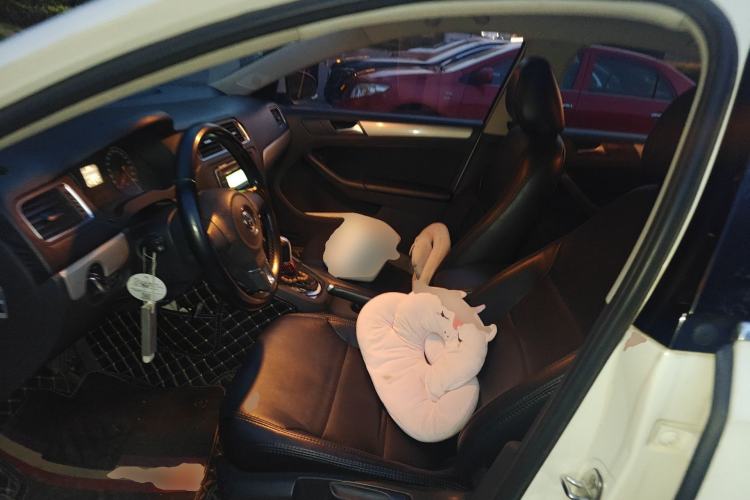 Used Volkswagen Sagitar 2014 1.6L Automatic Comfort Model
