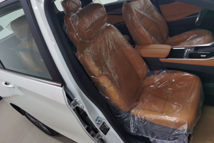 Used SAIC MAXUS G50 PHEV 2025 Leading Edition
