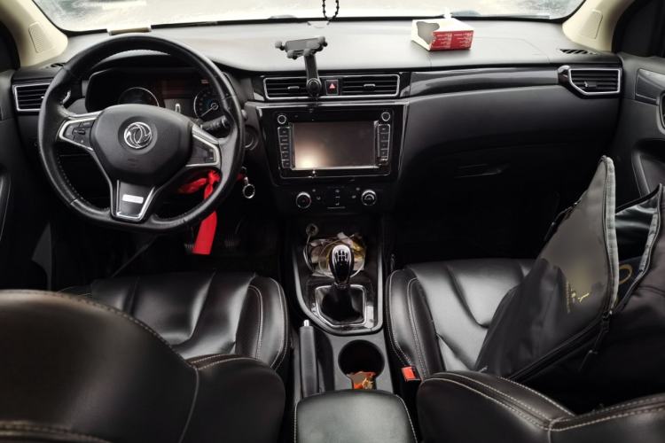 Used Dongfeng Fengon 580 2016 1.8L Manual Comfort Model
