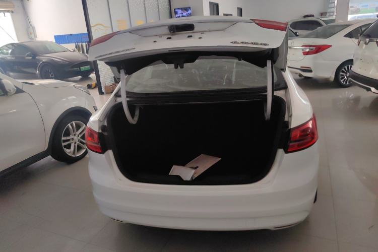 Used Ford Escort 2015 1.5L Automatic Fashion Model