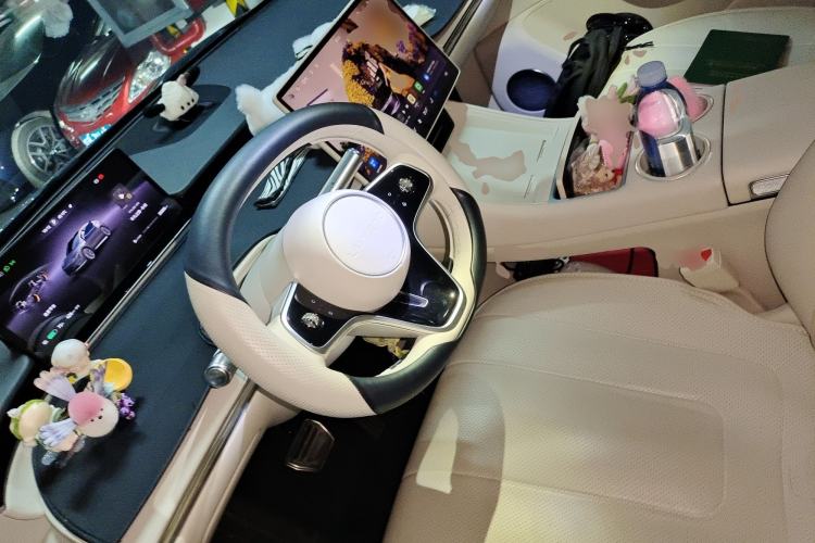 Used Hima Luxeed R7 2024 All-Electric 736 km Ultra