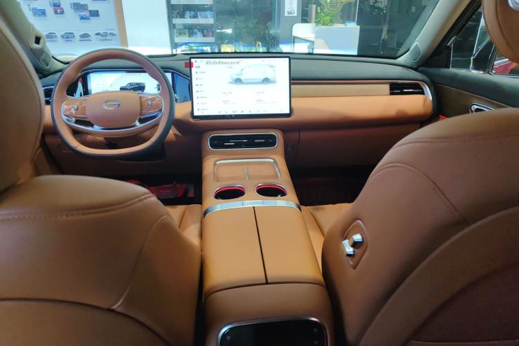 Used GAC Trumpchi S9 2025 Model Qiankun Max 6-Seater Interior 5