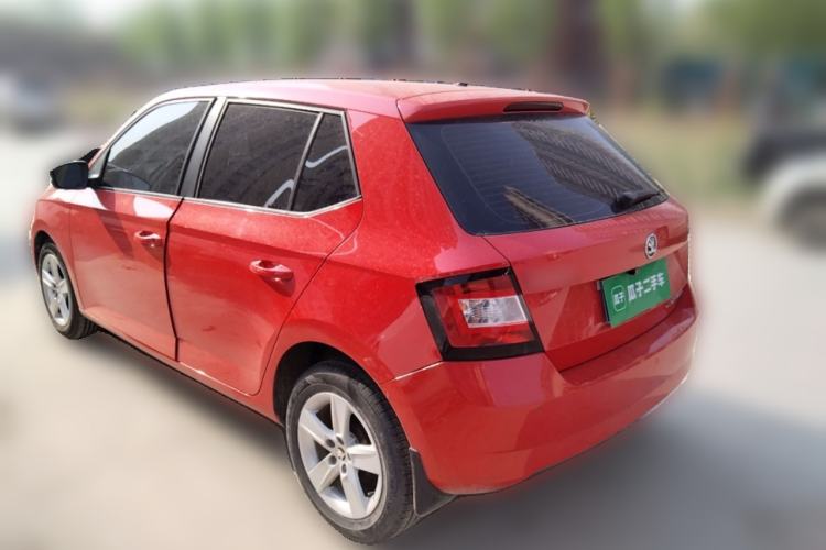 Used Skoda Fabia 2016 1.4L Automatic Car Enjoy Edition
