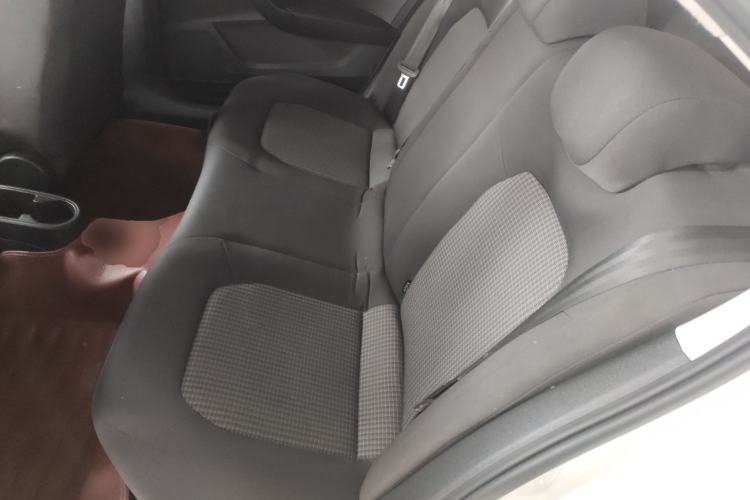 Used Volkswagen Santana 2019 1.5L Manual Fashion Edition China VI Standard Left Rear Seat