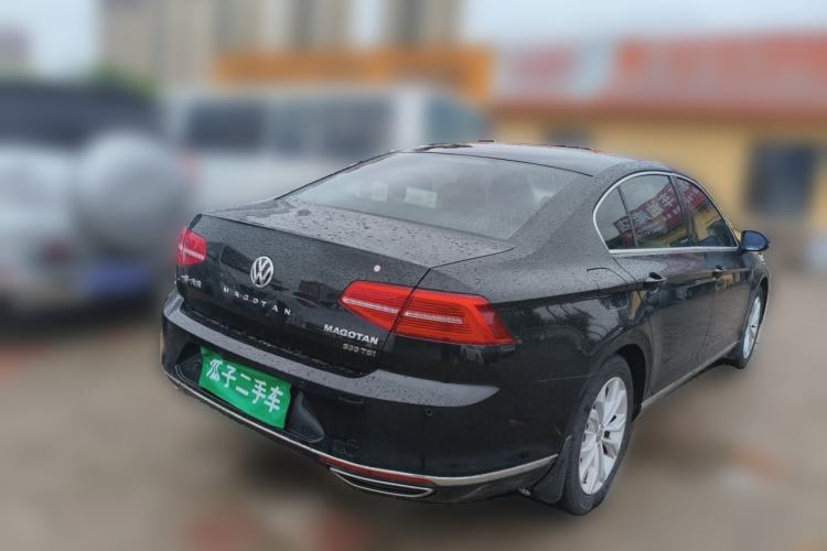 Used Volkswagen Magotan 2017 330TSI DSG Luxury Model
