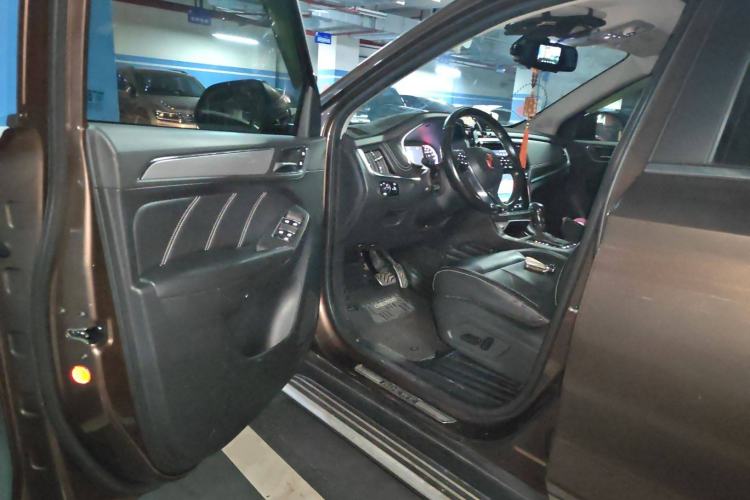 Used Roewe RX5 2016 30T Two-Wheel Drive Automatic Internet Smart Edition