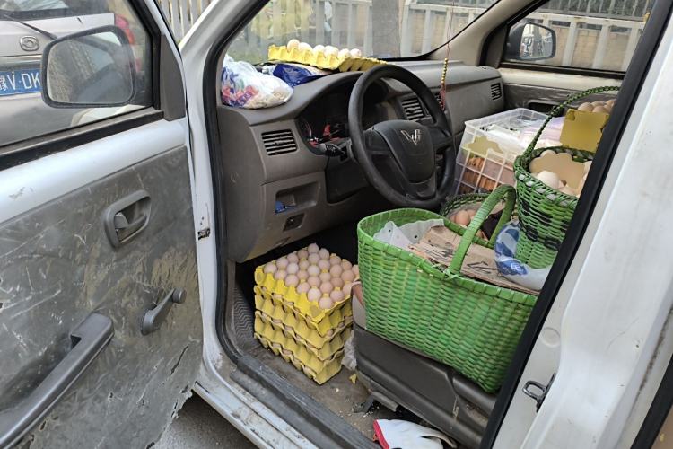 Used Wuling Rongguang V 2015 1.2L Practical Model
