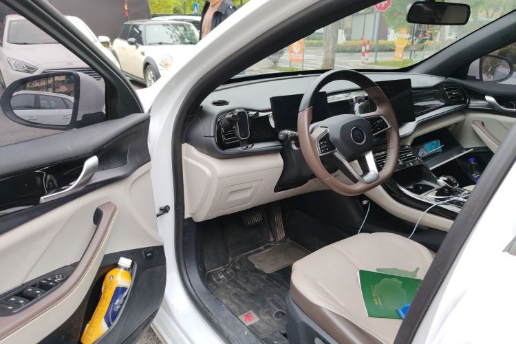 Used BYD Qin PLUS 2023 Champion Edition DM-i 55KM Leading Model
