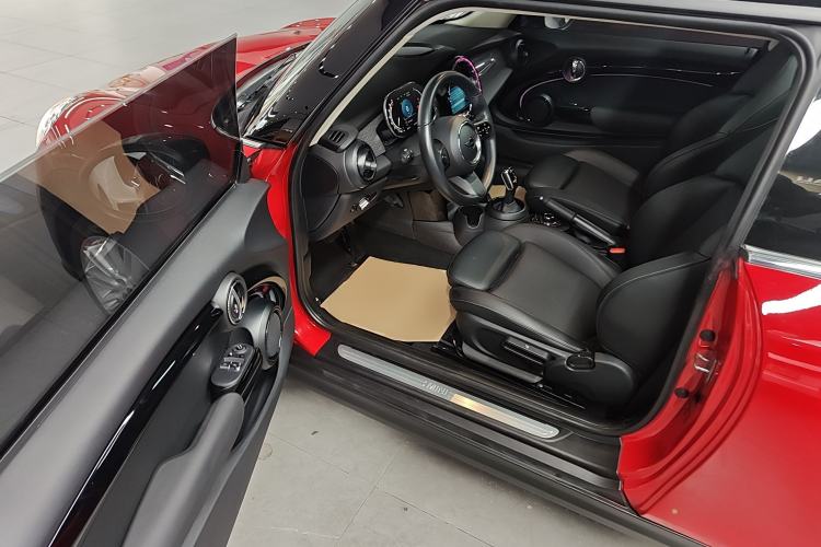 Used MINI MINI 2022 1.5T COOPER Classic Edition
