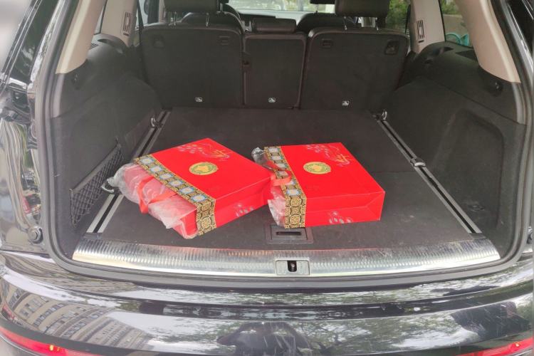 Used Audi Q7 2014 35 TFSI Sport Edition Trunk