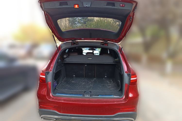 Used Mercedes-Benz GLC 2019 GLC 260 L 4MATIC Dynamic Model Trunk