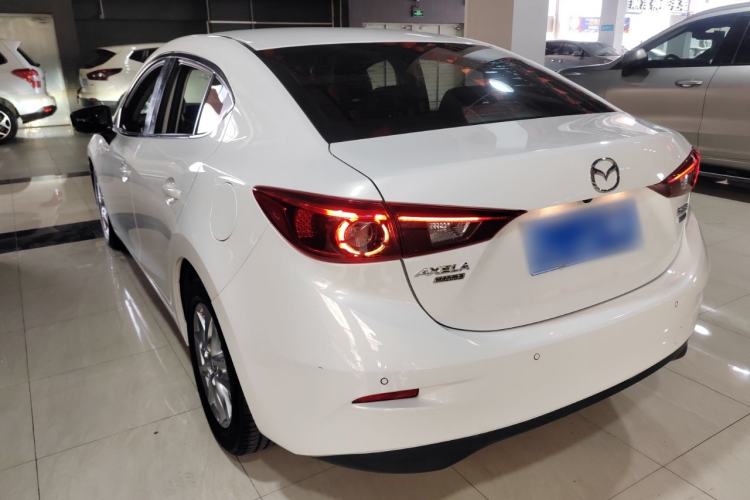 Used Mazda Mazda 3 Axela 2017 Sedan 1.5L Automatic Luxury Model China VI Standard