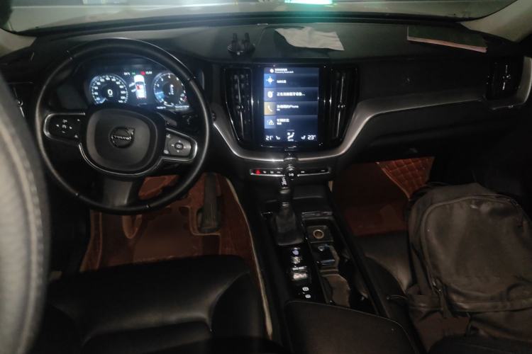 Used Volvo XC60 2019 T5 4x4 Smart Edition China V Standard
