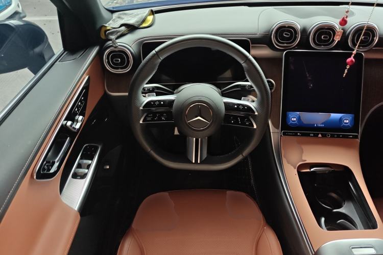 Used Mercedes-Benz GLC 2024 GLC 300 L 4MATIC Dynamic Edition 7-seater
