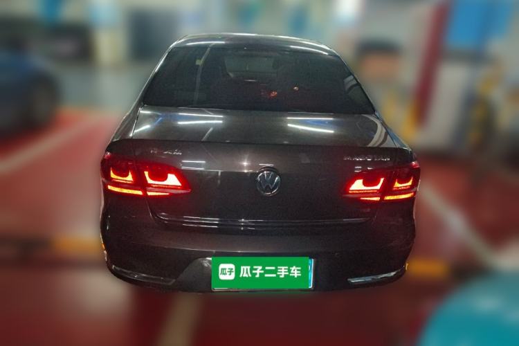 Used Volkswagen Magotan 2012 Revised 1.8TSI Luxury Version Rear