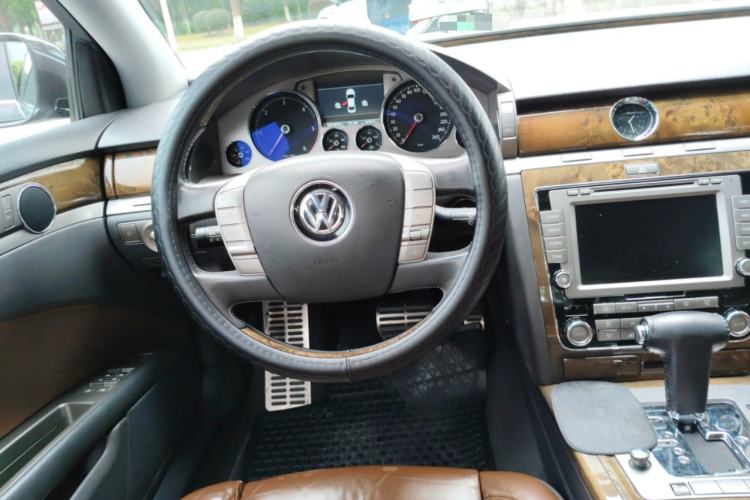 Used Volkswagen Phaeton 2012 3.0TDI Elite Custom Edition
