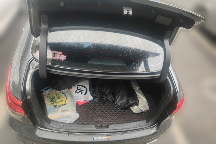 Used CHANGAN Ruicheng CC 2022 Blue Whale Edition 1.5T DCT Luxury Model Trunk