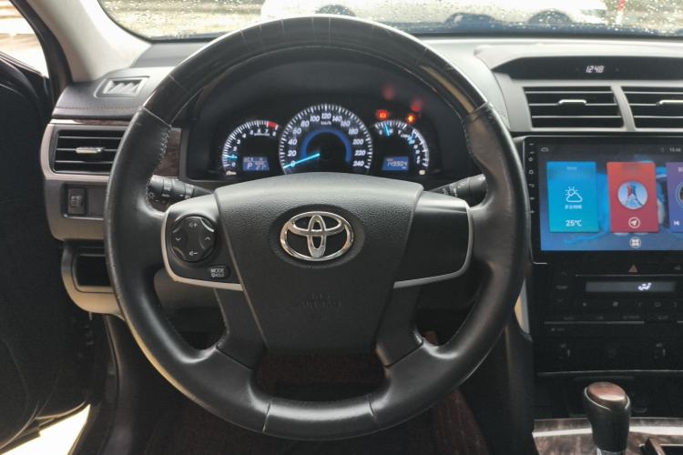 Used Toyota Camry 2016 2.0G 10th Anniversary Leading Edition