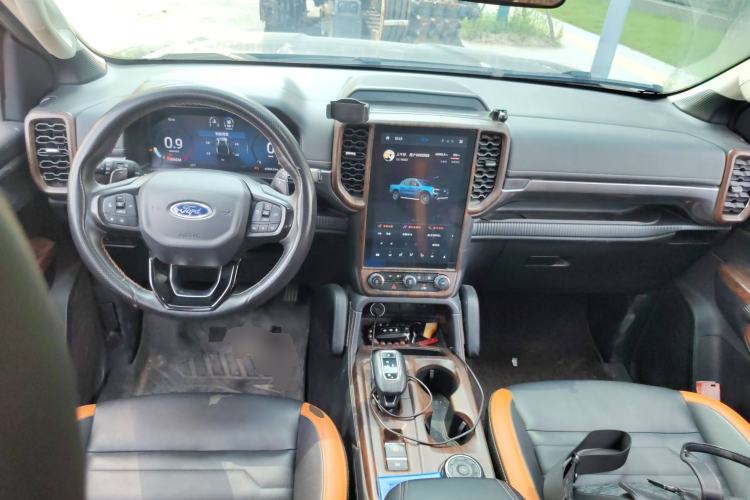 Used Ford Ranger 2023 Trailblazer 4x4 Automatic Version – Gasoline Center Console