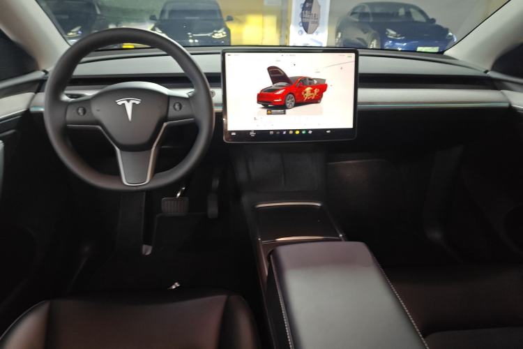 Used Tesla Model Y 2023 Rear-Wheel-Drive Version
