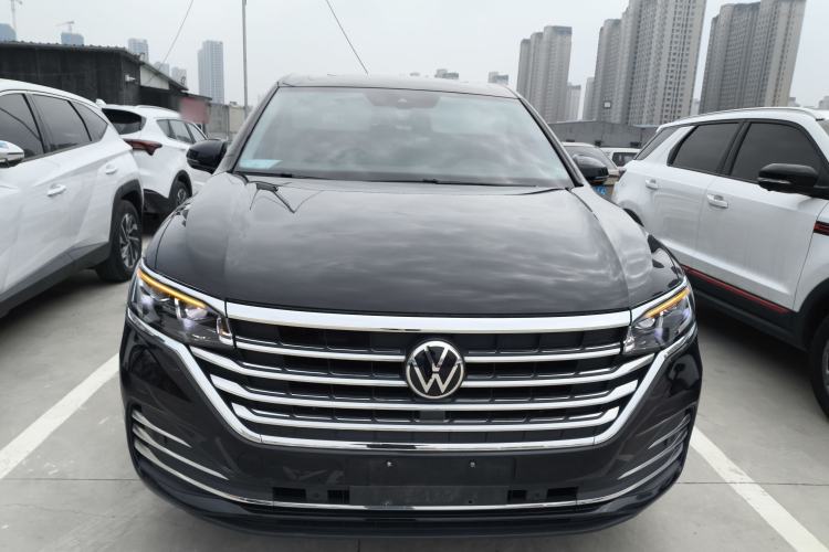 Used Volkswagen Viloran 2020 380TSI Prestige Edition
