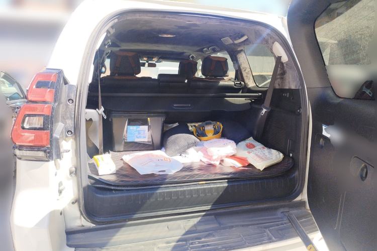 Used Toyota Prado 2018 3.5L Automatic TX-L with Rear-Mounted Spare Tire
