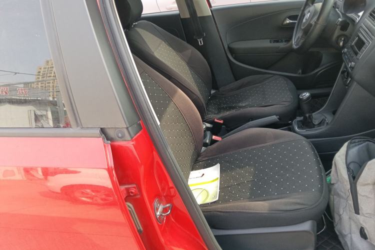 Used Volkswagen Polo 2013 1.4L Manual Fashion Edition