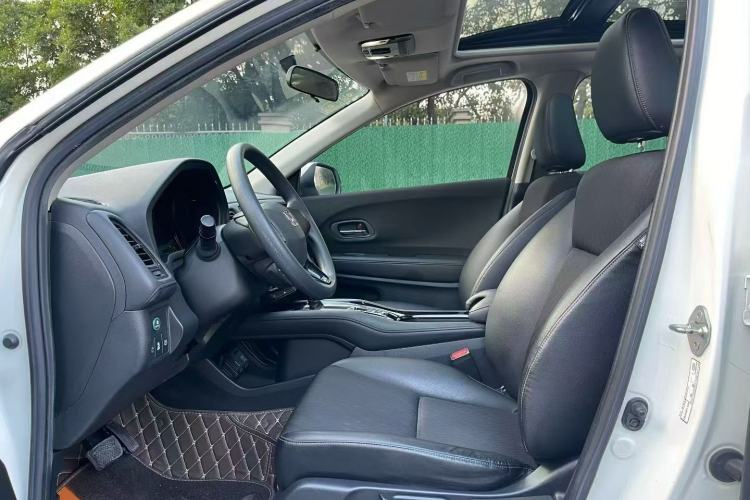 Used Honda Vezel 2020 1.5L CVT Pioneer Edition
