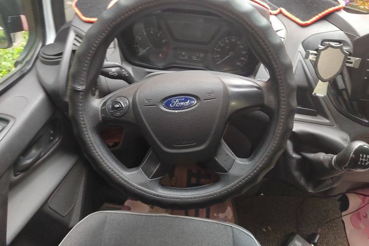 Used Ford Transit 2020 2.0T Gasoline Multi-Function Commercial Vehicle Mid-Drive Low-Roof Design with Dual Rear Doors Meeting China VI Emission Standards Steering Wheel