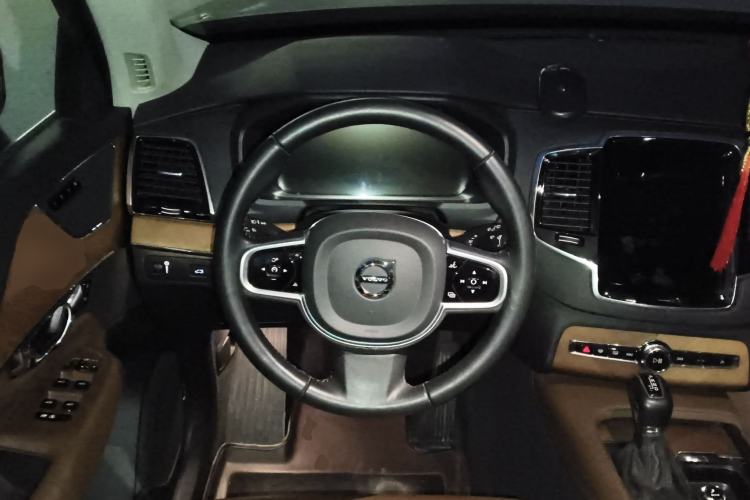 Used Volvo XC90 2020 Facelifted T6 Zhiyi Luxury 7-Seater
