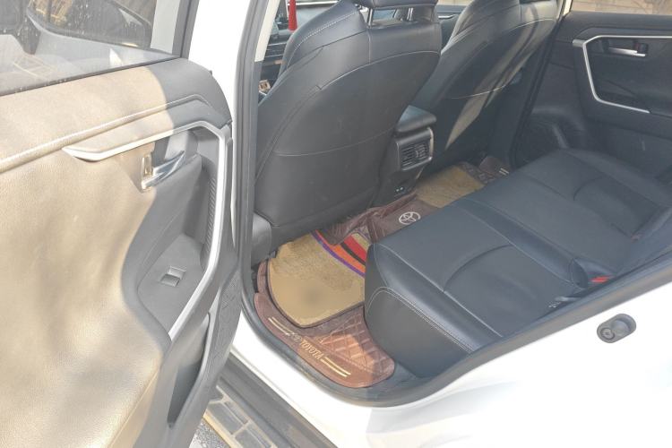 Used Toyota Wildlander 2021 2.0L CVT Two-Wheel Drive Luxury Edition