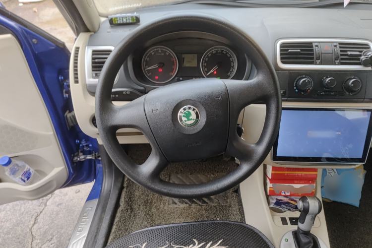 Used Skoda Fabia 2011 1.6L Automatic Crystal Edition